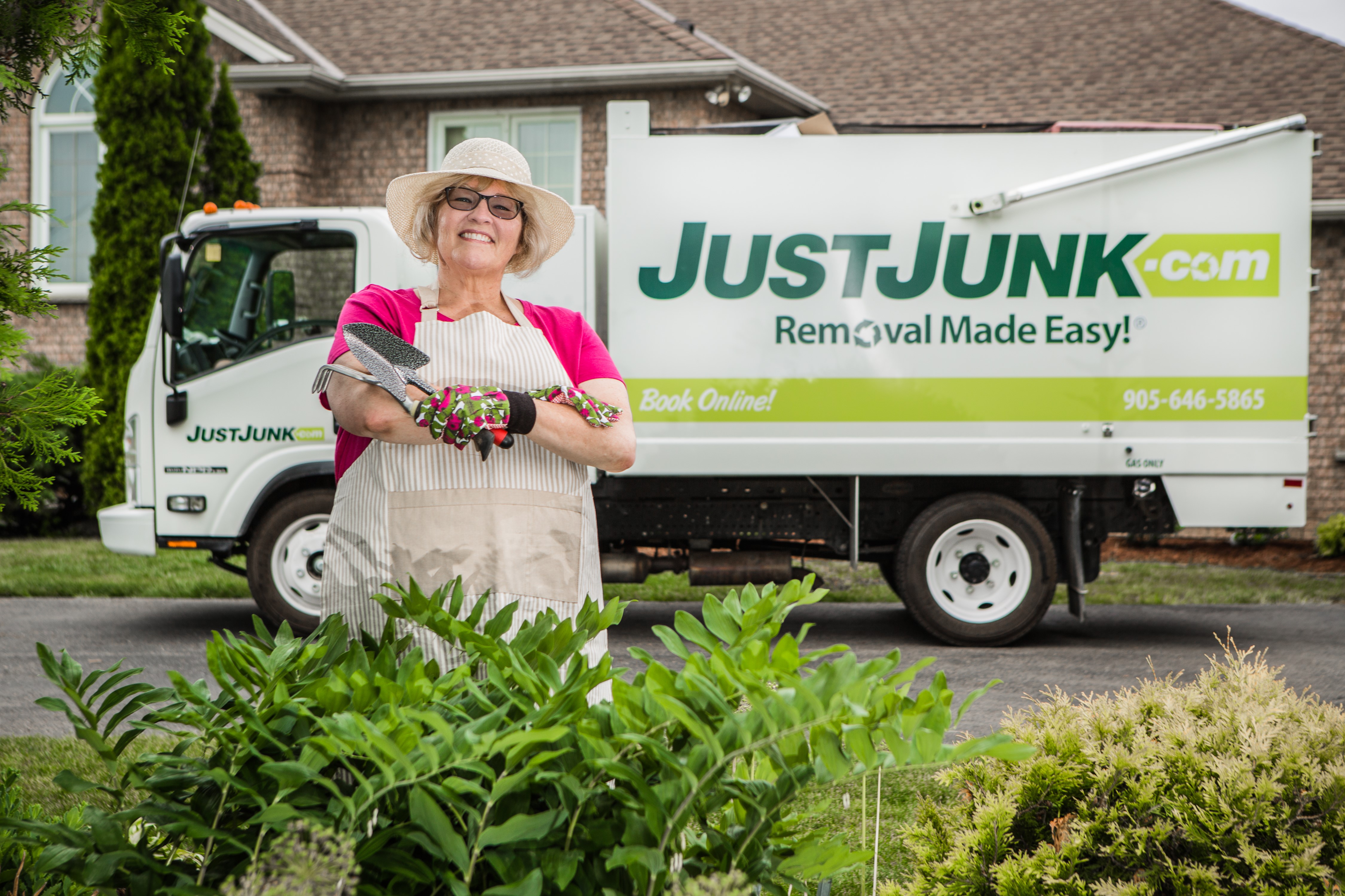 Just Junk Service - Junk removal and Downsizing Calgary 