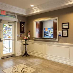 Hunt Club Manor Front Entrance